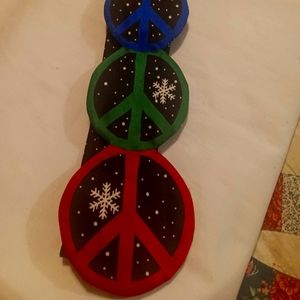 Peace sign Snowflake black men's tie